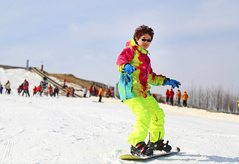 天谷旅游区滑雪场（原天然地下画廊滑雪场）第 5 张图片