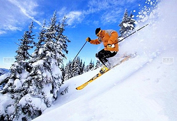 鹞子沟康乐山庄滑雪场第 3 张图片