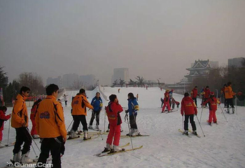 富华滑雪场第 1 张图片