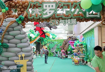 侏罗纪世界气球展第 1 张图片