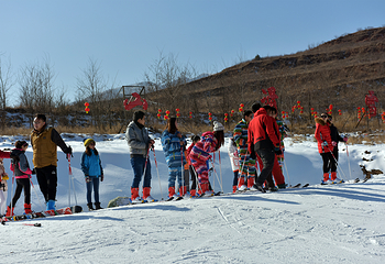 六盘山滑雪场第 2 张图片