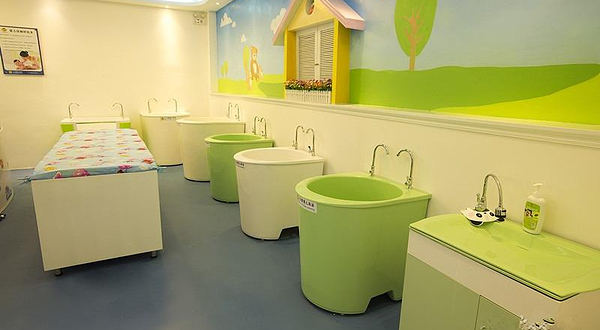 小飞侠婴幼儿游泳馆白云万达直营店