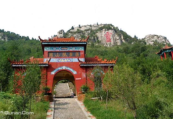 龟山景区(龟山望龙洞风景区)第 3 张图片