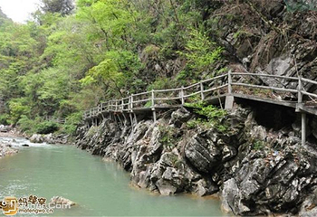 平塘地质公园第 4 张图片