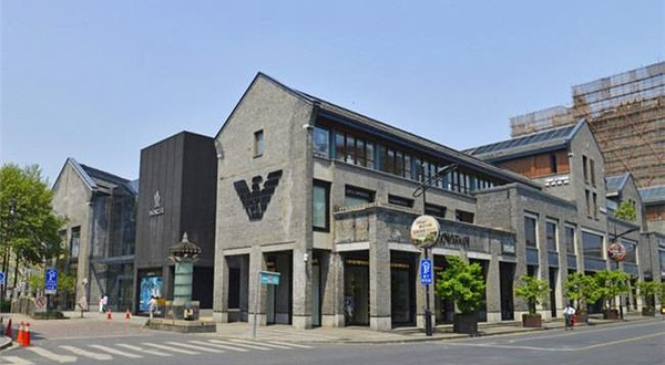 湖滨国际名品街