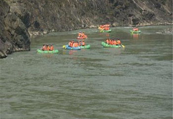任河漂流第 3 张图片