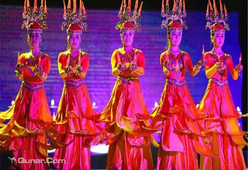 新疆巴音布鲁克《东归·印象》实景演出第 1 张图片