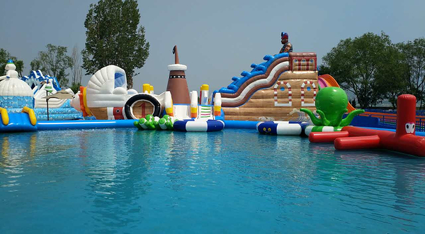 莱芜蓝湾欢乐岛水上乐园