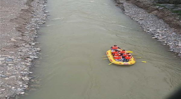 嘉陵江大滩漂流