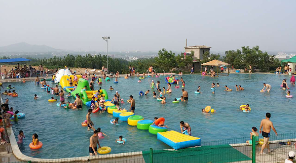 望山农庄戏水乐园