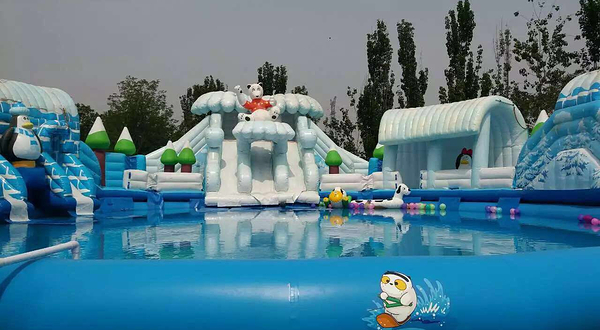 大脚鸭动漫水世界