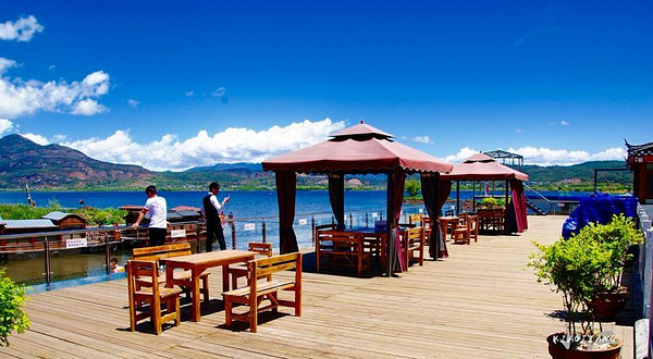 丽江拉市海逸景营地湖畔度假区