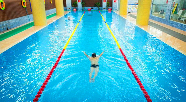 东盛四季游泳馆