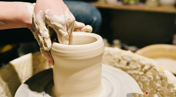 泥巴熟了陶艺工作室