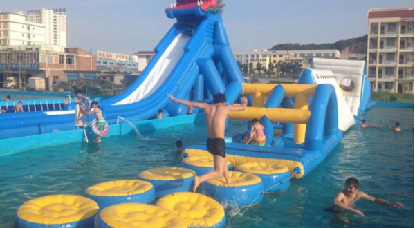 青白江天府庄园水上乐园
