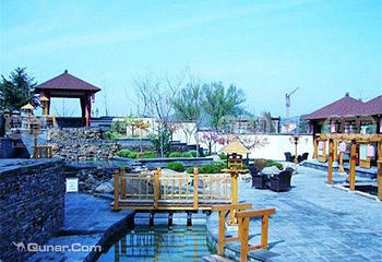 辽阳假日温泉第 1 张图片