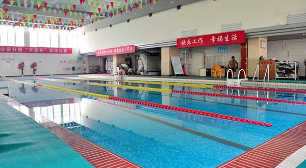 金色雅园游泳馆