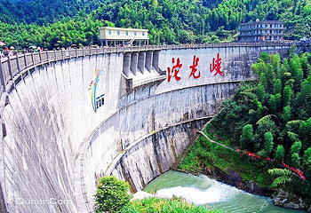 沱龙峡漂流第 3 张图片