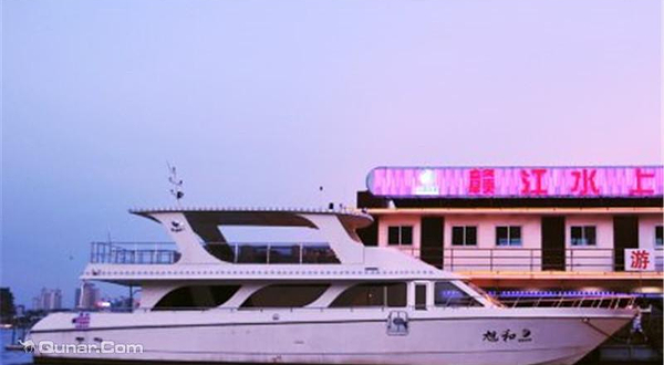 秋水广场赣江游轮