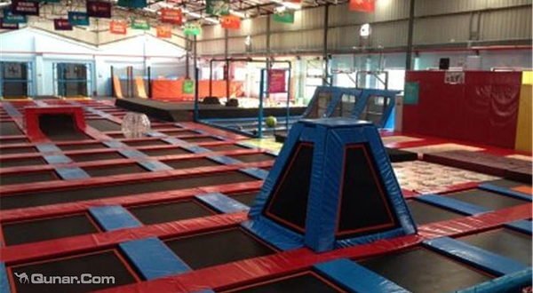 新引力蹦床运动俱乐部