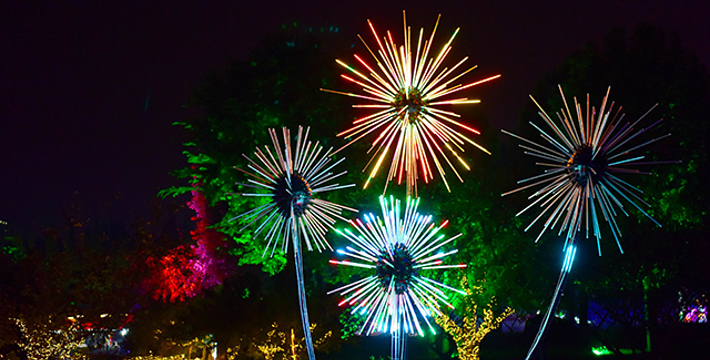 秀丽东方灯幻世界