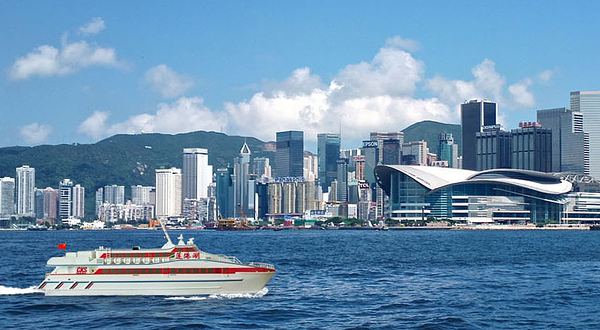 广州番禺莲花山港-香港往返客轮