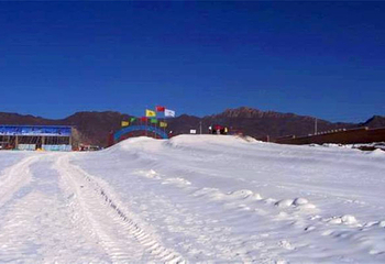 盘山滑雪场第 9 张图片
