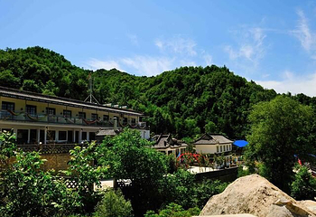玉山蓝河风景区第 5 张图片
