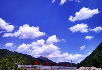 玉山蓝河风景区第 6 张图片