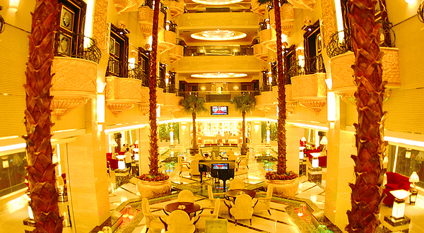 天鹅湖沐浴休闲酒店