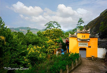 灵岩景区第 3 张图片