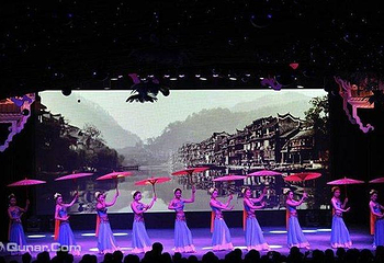 《梦幻沱江篝火晚会》演出第 2 张图片