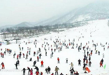 徂徕山滑雪场第 2 张图片