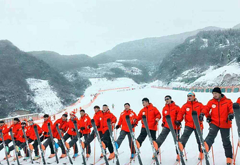 黄水白天池滑雪场第 4 张图片