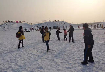庄河红星冰雪乐园第 1 张图片