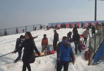 太白湖滑雪场第 12 张图片