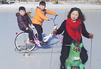 平泉欢乐谷冰雪灯会嘉年华第 4 张图片