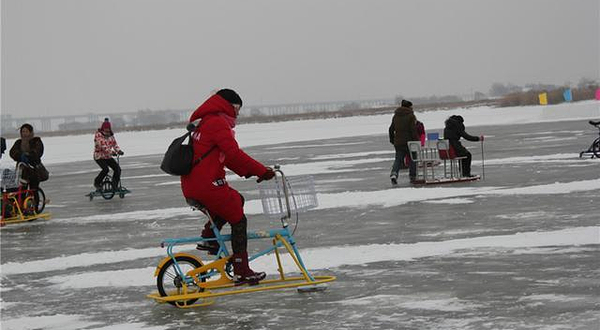 金河湾湿地冰雪梦幻乐园