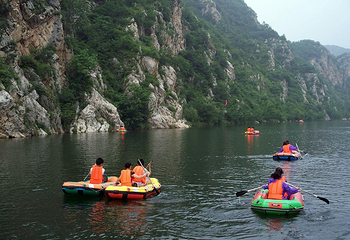 流溪河峡谷漂流第 2 张图片