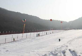 唐风嬉雪滑雪乐园第 1 张图片
