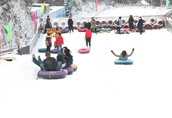 凤凰欢乐谷滑雪场第 5 张图片