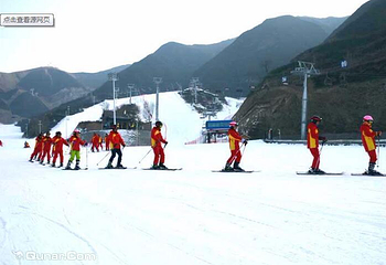 抱龙山凤凰岭滑雪场第 2 张图片