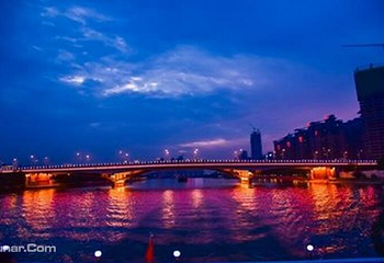 汉江旅游码头第 1 张图片