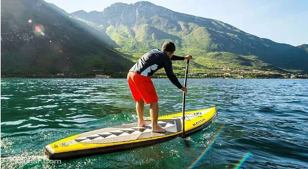 船行地球水上运动俱乐部