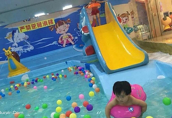 小鱼儿水上乐园(万达店)第 1 张图片