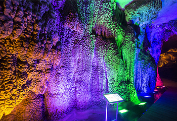 河池珍珠岩风景区第 7 张图片