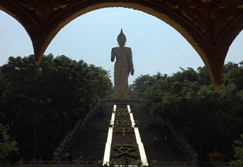 西双版纳曼景兰大佛寺第 4 张图片