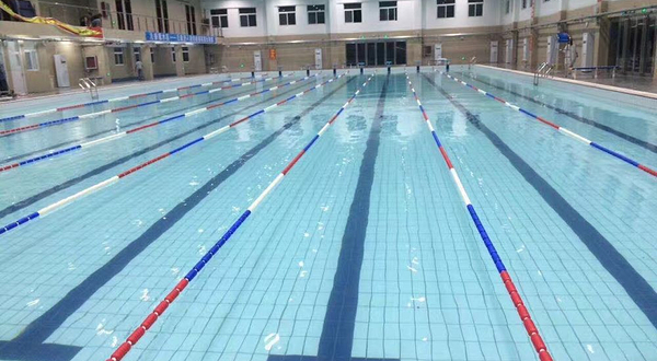 普罗圣堡游泳馆