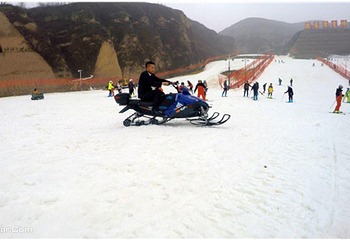 陇东滑雪场第 5 张图片