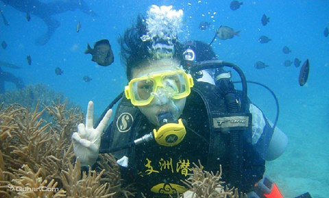蜈支洲岛潜水